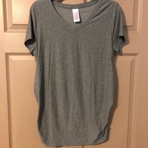 Workout maternity top